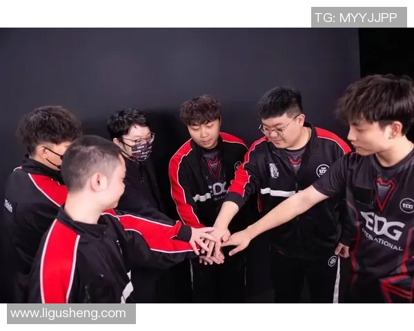 和平精英热议EDG战队状态引发广泛讨论与争议分析